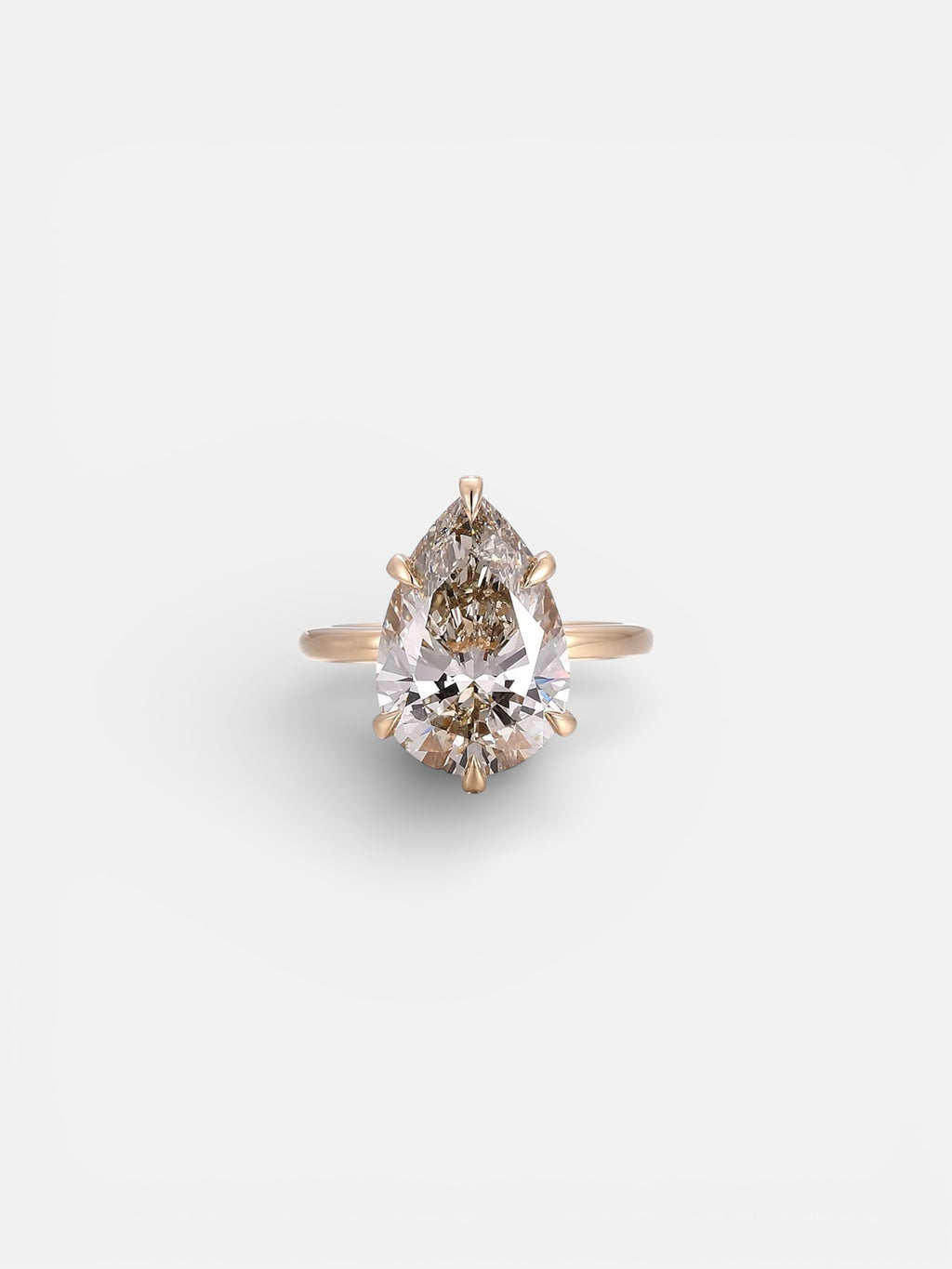 Diniar Moissanite Diamond Ring