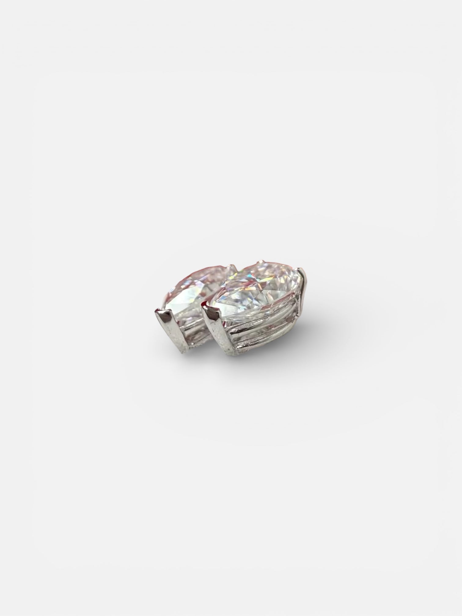 Diniar Pear Diamond Shape Earring